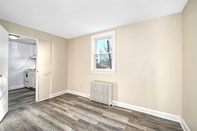 Building Photo - 18 Highview Ave