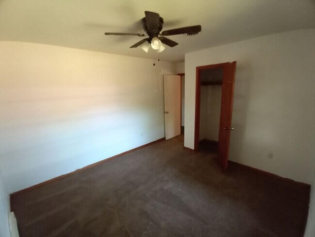 Building Photo - 1346 Strand St