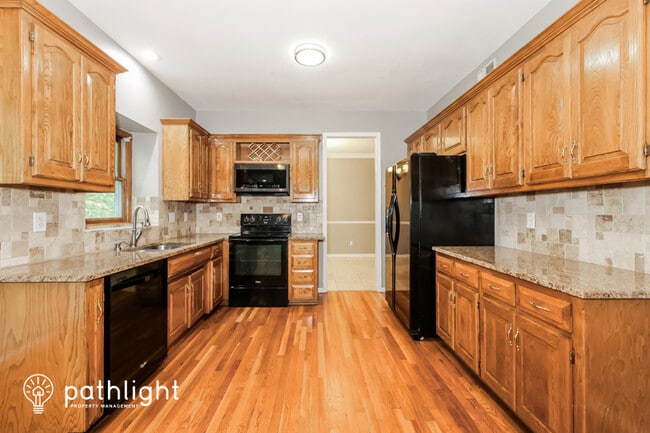 Building Photo - 12504 S Alden Ct