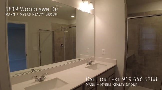 Building Photo - 5819 Woodlawn Dr