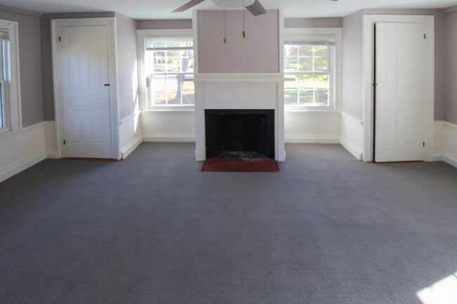 Building Photo - Beautiful 3-Bedroom Colonial on 1.3 Acres in Sought-After Eliot