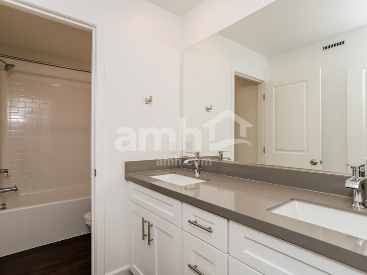 Building Photo - 6545 Enlightenment Dr