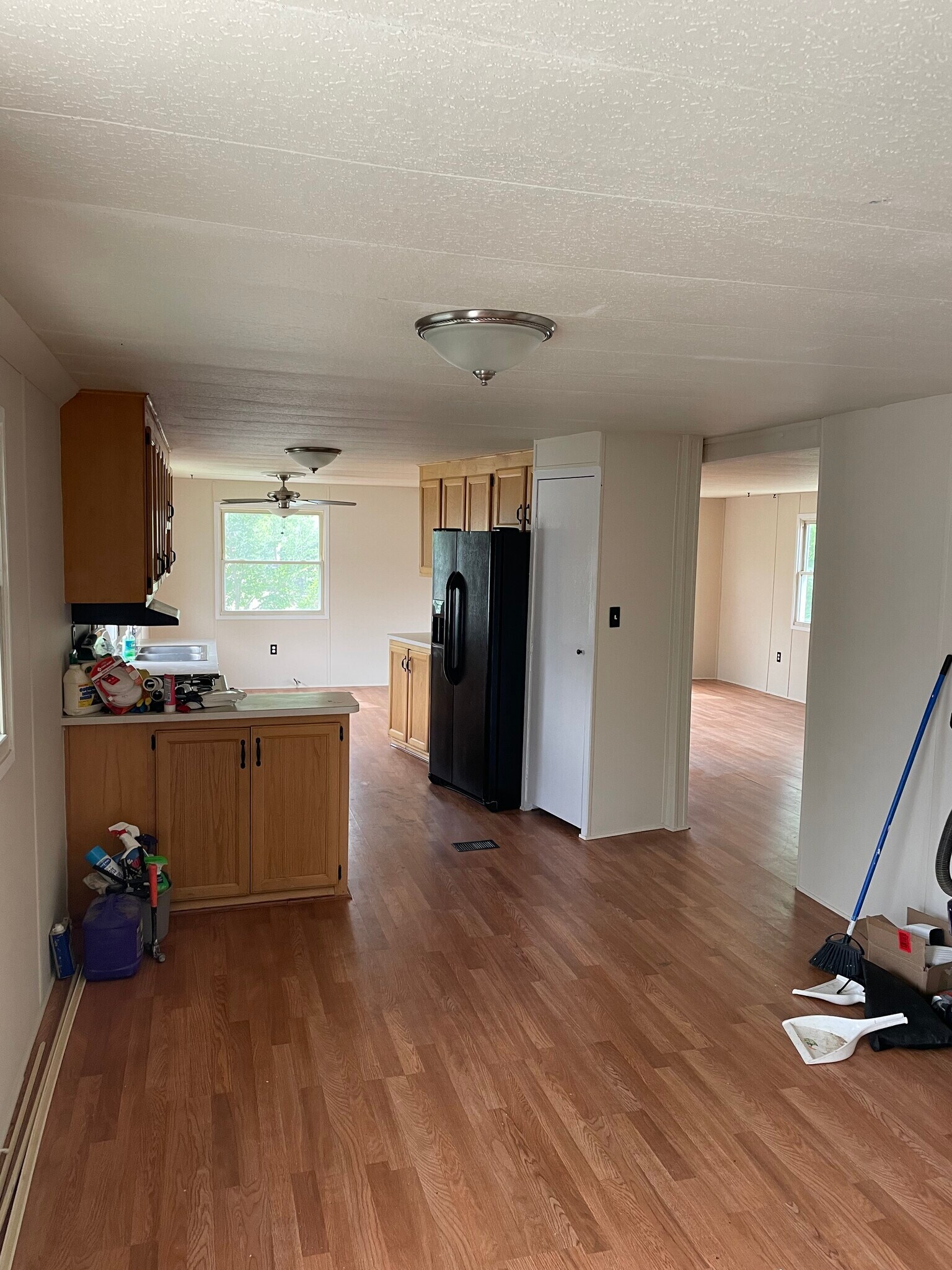 Building Photo - 404 Cherry St