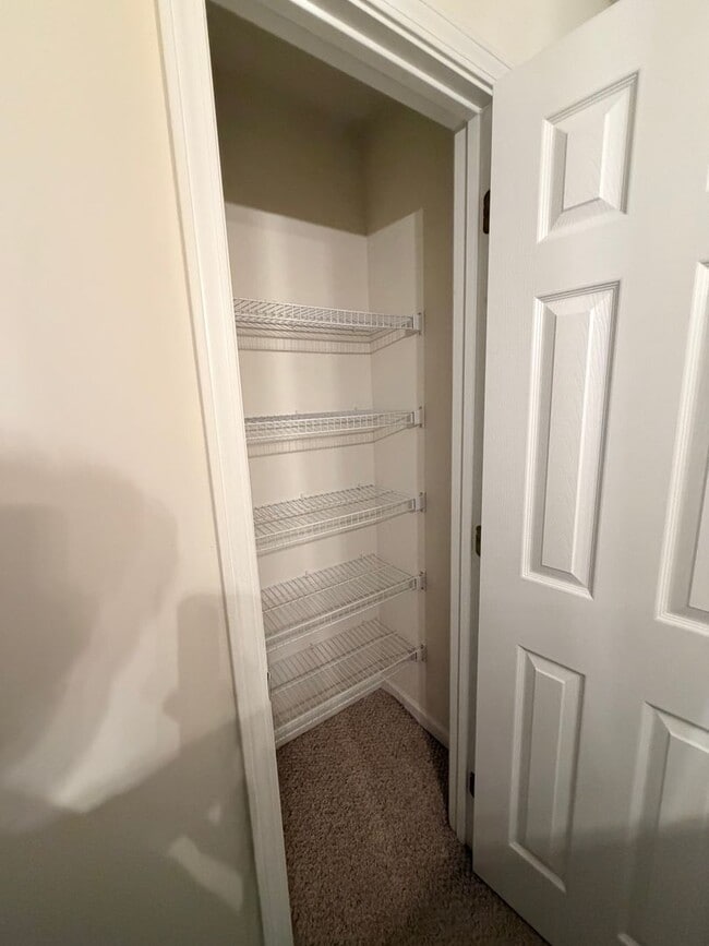 Building Photo - Welcome To the Townes Of Buckwalter