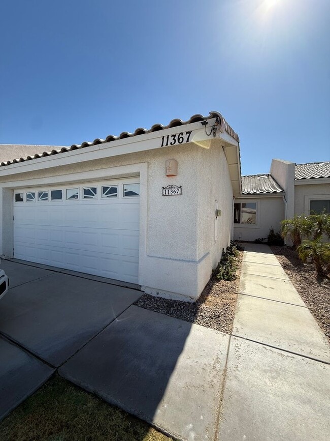 Building Photo - Yuma Meadows Townhouse - Furnished or Unfurnished