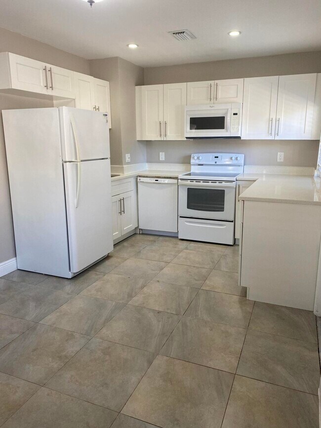 Building Photo - 508 57th St