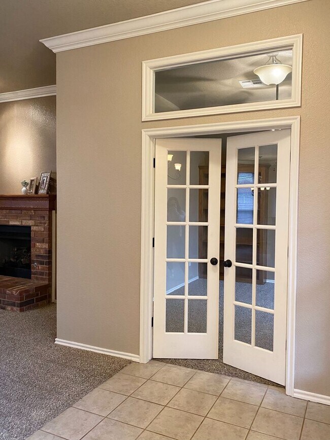 Building Photo - Great Family Home in the Heatherwood Addit...