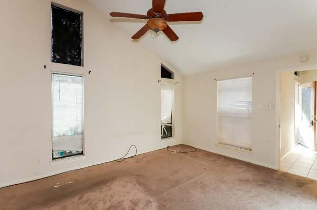 Building Photo - 6230 Billington St