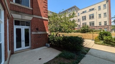 Building Photo - 2035 2nd St NW