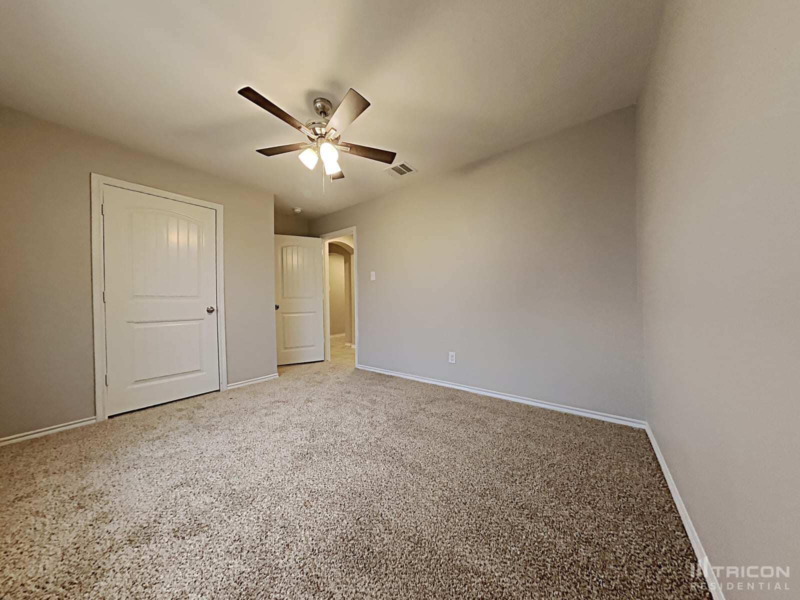 Building Photo - 1308 Basswood Ln