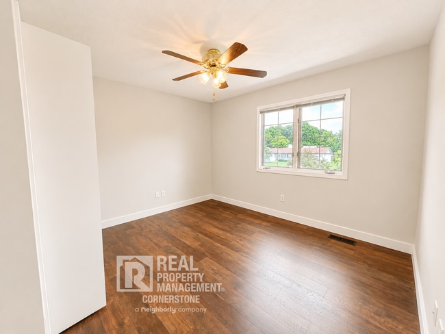 Building Photo - Spacious 4BD Home in Orchard Meadows | Finished Basement | Large Backyard