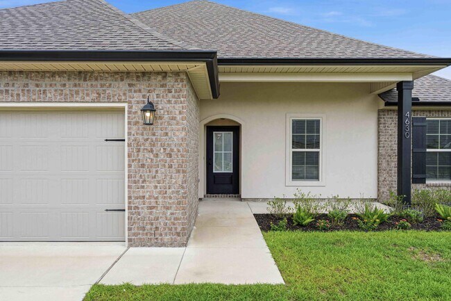 Building Photo - 4630 Jayhawk Dr