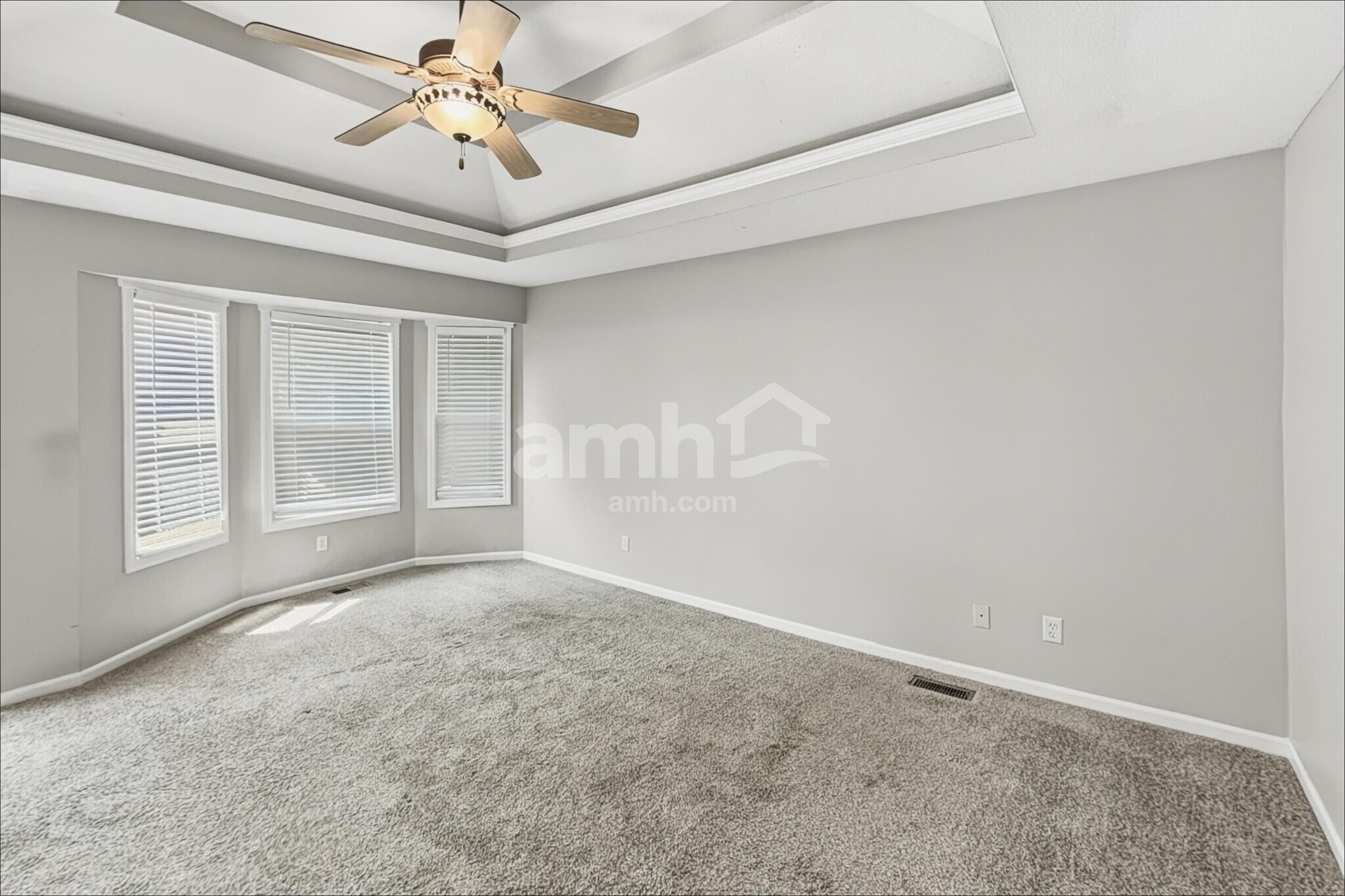 Building Photo - 2105 SW Eyrie Rd