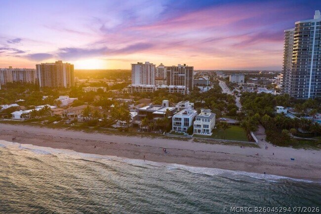 Building Photo - 3040 N Ocean Blvd
