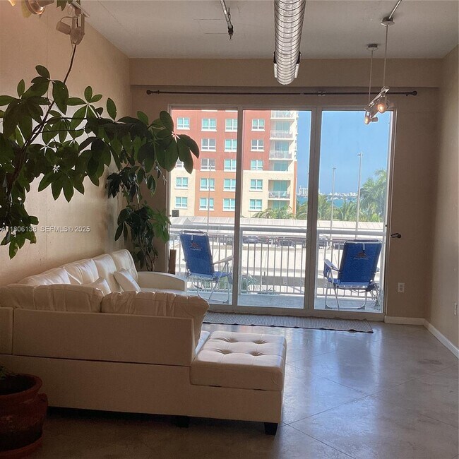 Building Photo - 2001 S Biscayne Blvd