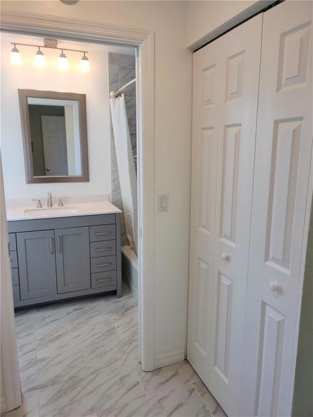 Building Photo - 979 Nantucket Rd