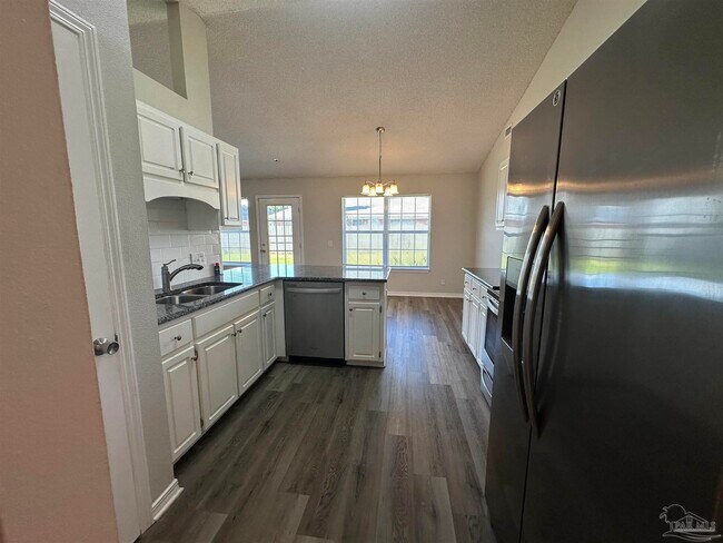 Building Photo - 9137 Daytona Dr