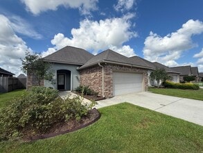 Building Photo - 17612 Waterloo Dr