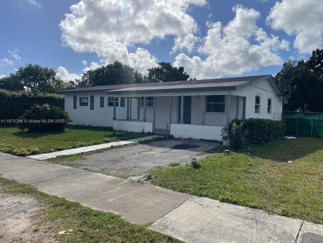 Primary Photo - 15602 SW 297th St