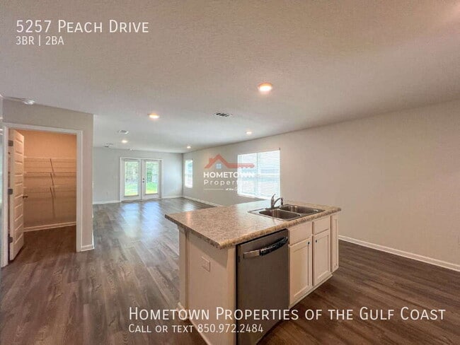 Building Photo - 5257 Peach Dr