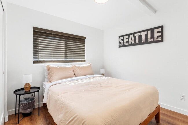 Building Photo - 450 SW 154th St
