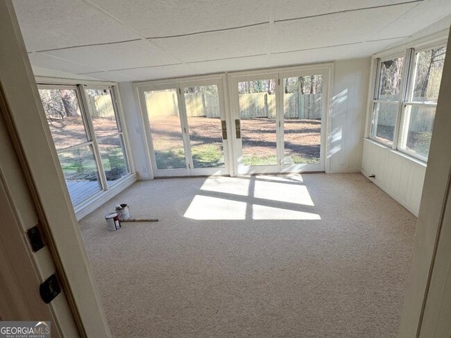 Building Photo - 501 Valleyview Dr