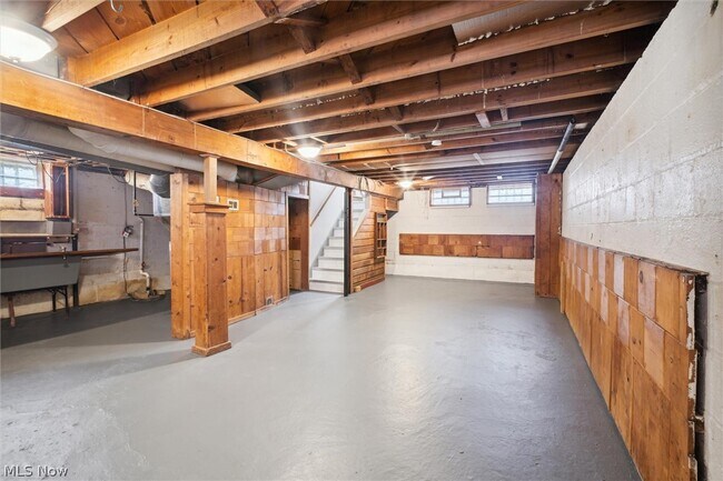 Building Photo - 14416 Krems Ave