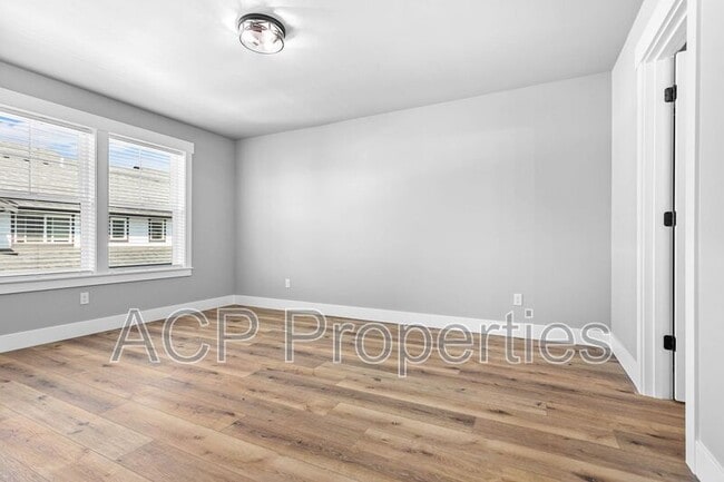 Building Photo - 2201 DeJong Dr