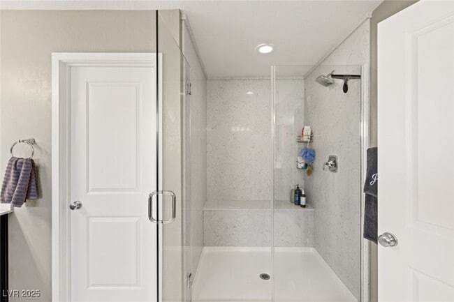 Building Photo - 338 Azar Swan Ave