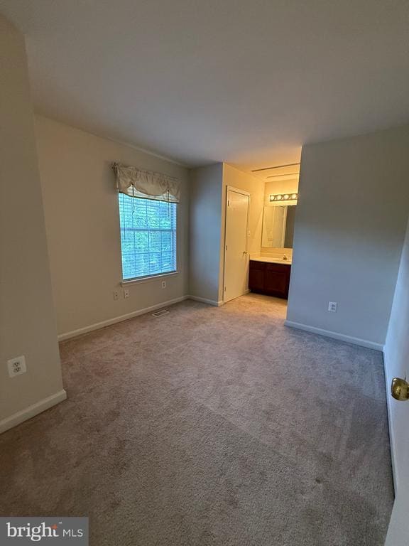 Building Photo - 106 Wind Ridge Dr