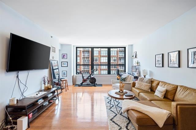 Building Photo - 1025 MAXWELL Ln