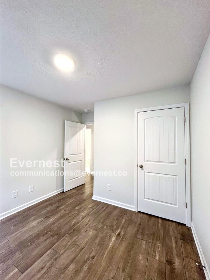 Building Photo - 218 Ansley Wy