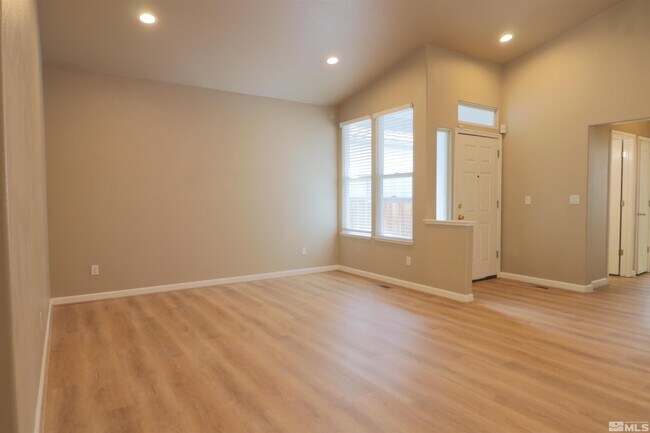 Building Photo - 690 Caughlin Glen
