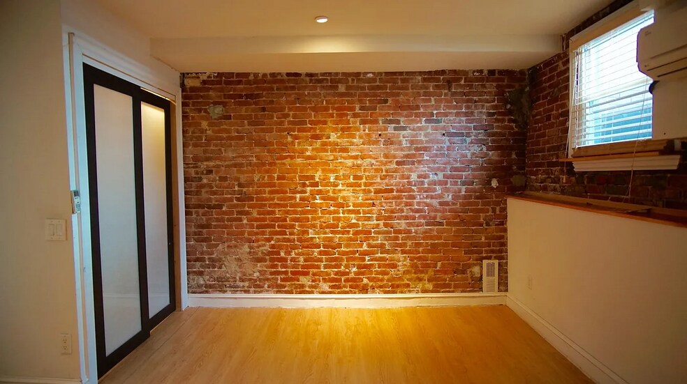 Building Photo - 124 Almy St