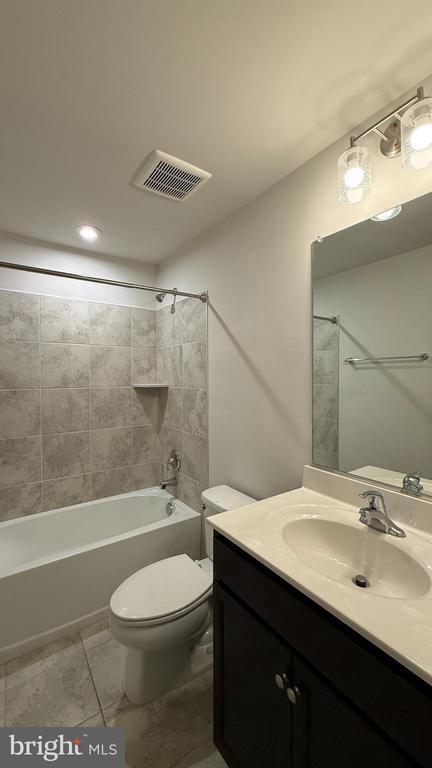 Building Photo - 6518 Wild Orchid Ct