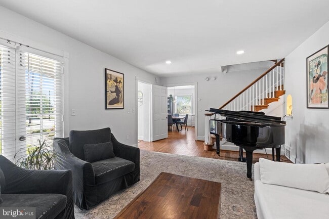 Building Photo - 4500 Eastway Ct