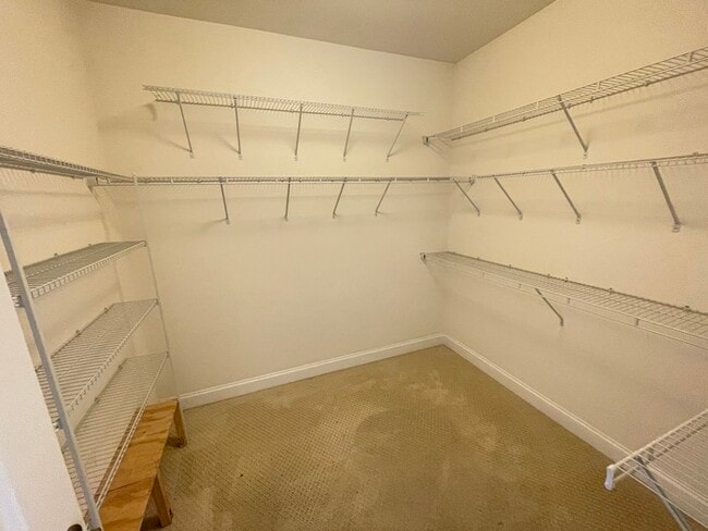 Building Photo - Crutcher Station home off Station Camp Blvd!