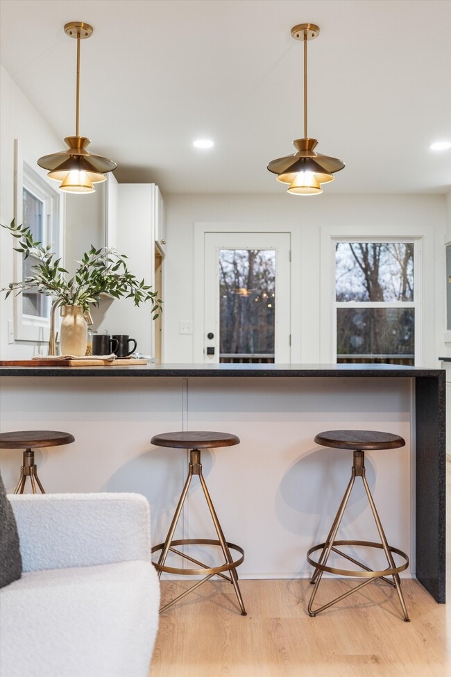 Building Photo - 603 N 5th St