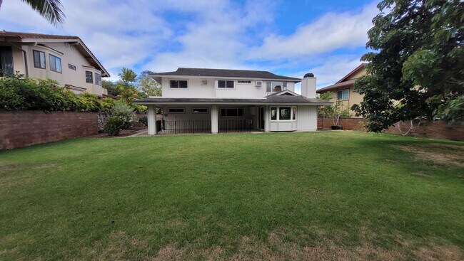 Building Photo - Spacious 5 Bedroom 3 Bath Duplex House w/ 2 car Garage and Gated Driveway in Mililani