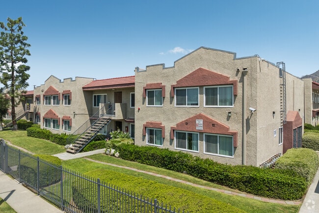 Building Photo - Azusa Gardens Apartments