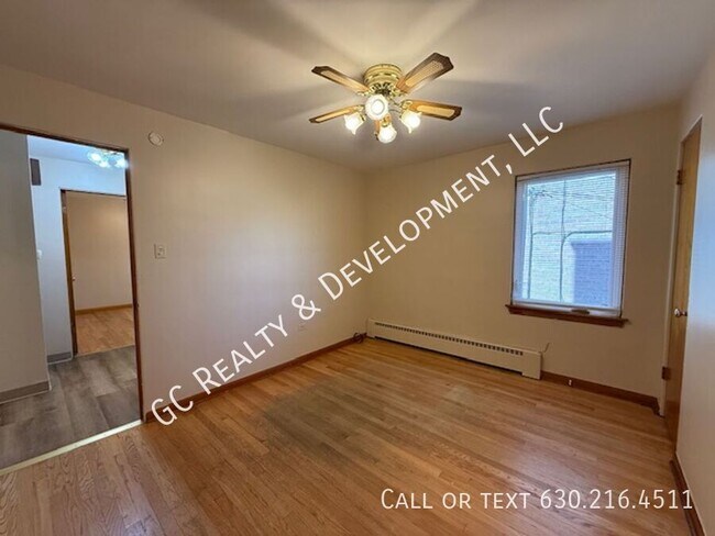 Building Photo - 2131 Grove Ave