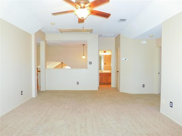 Building Photo - 2724 Hereford Rd