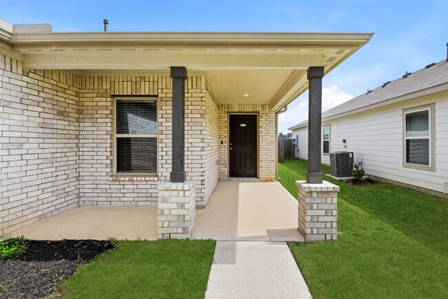 Building Photo - 363 Cumberland Forest Dr