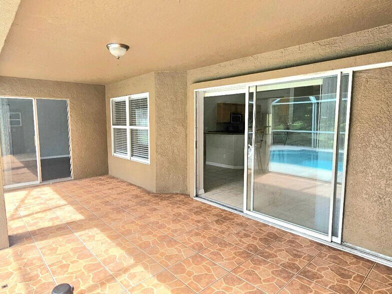 Pool Area - 911 Wood Creek Dr