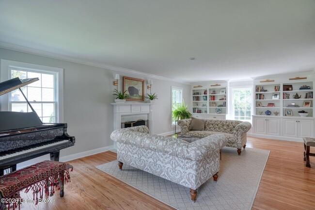 Building Photo - 12 Westwind Rd