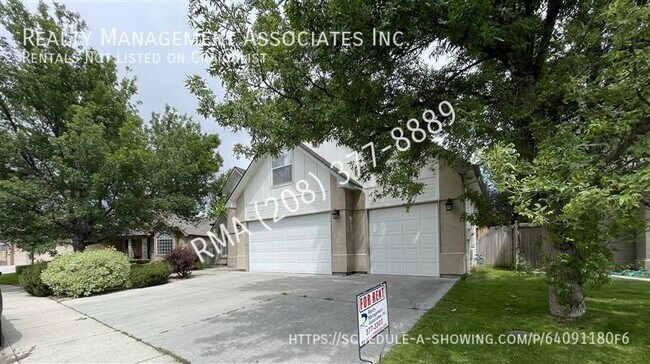 Building Photo - 4336 N Chatterton Ave