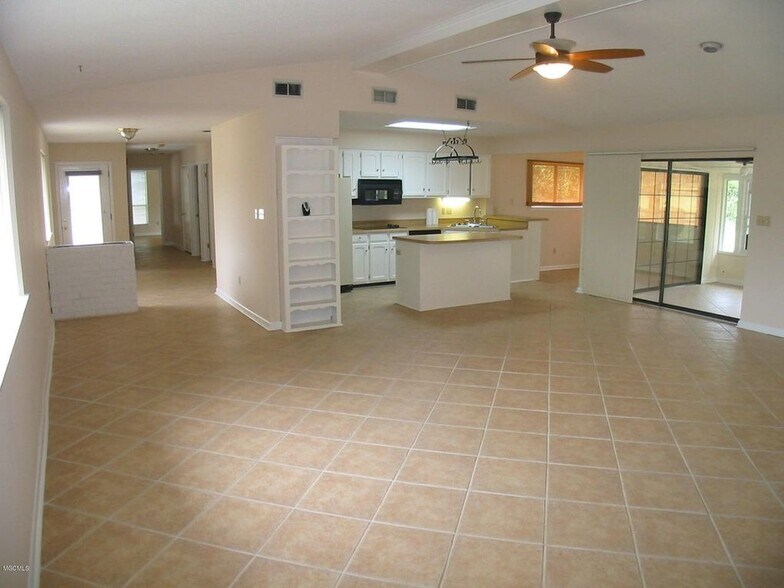 Primary Photo - 56105 Diamondhead Dr E