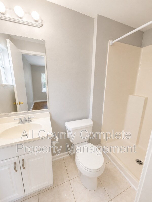Building Photo - 10881 Key Coral Dr