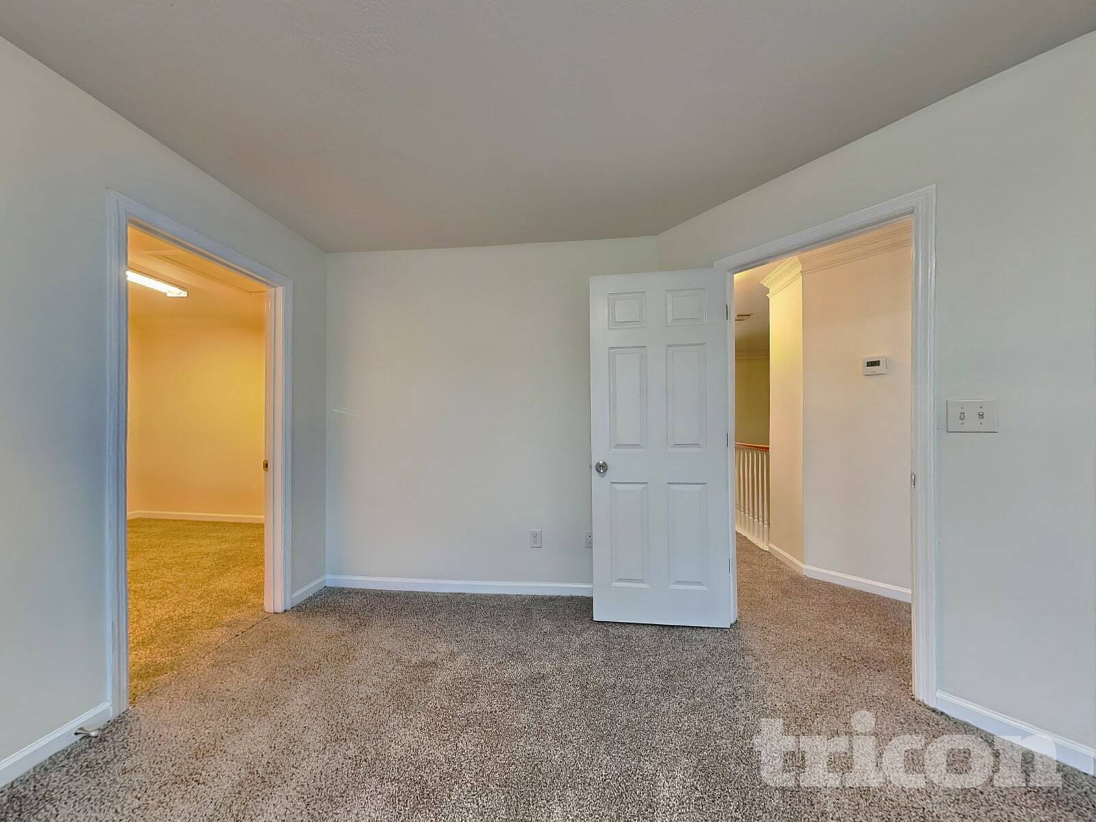 Building Photo - 4884 Somerset Dr