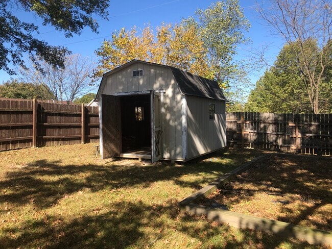 Storage shed - 302 Coronation Dr